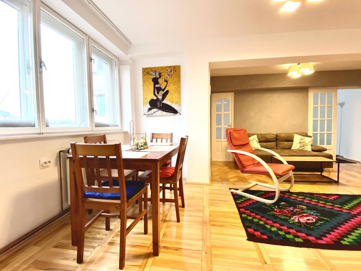 Bârlog Apartamento Braşov Exterior foto