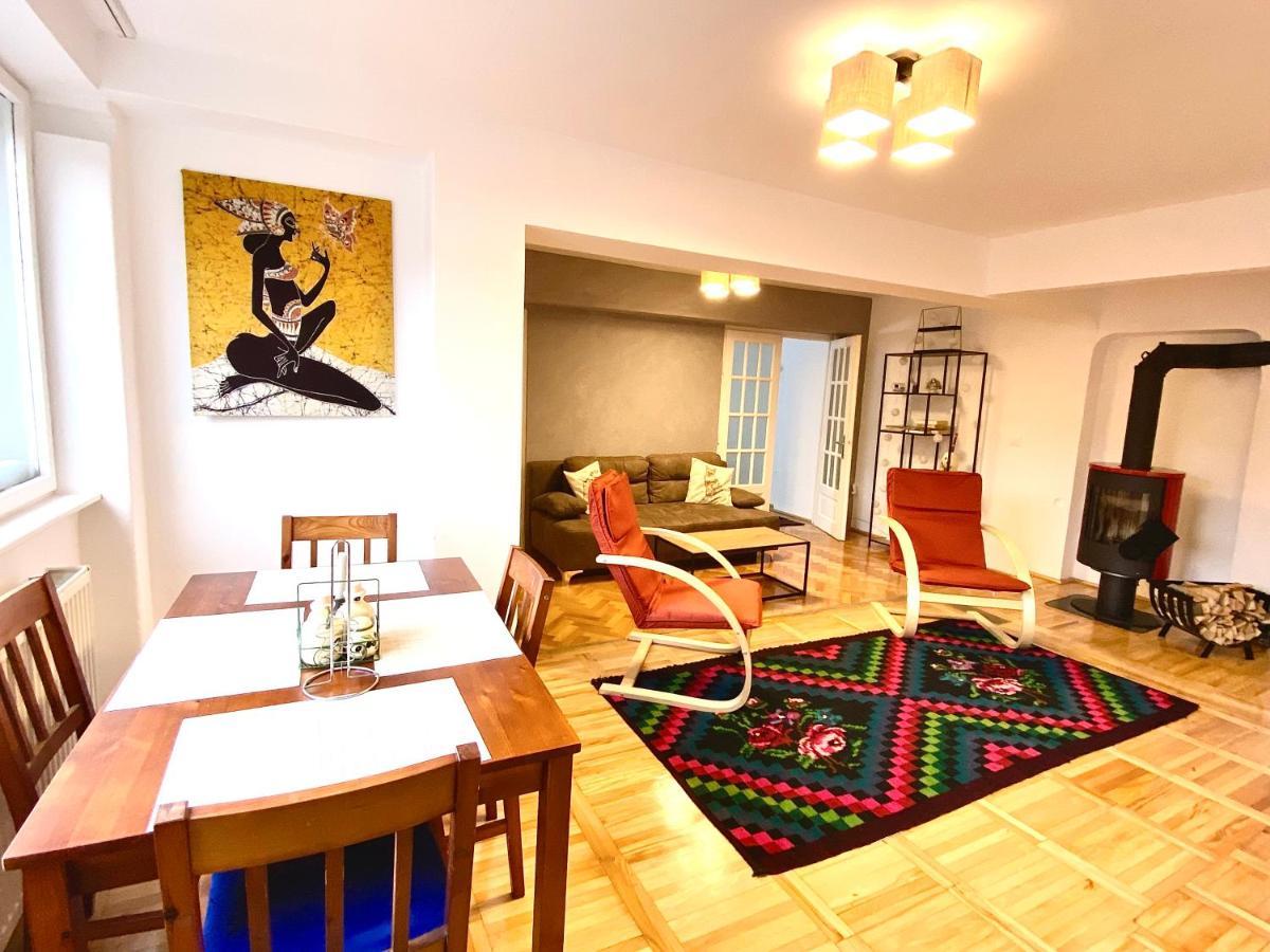 Bârlog Apartamento Braşov Exterior foto