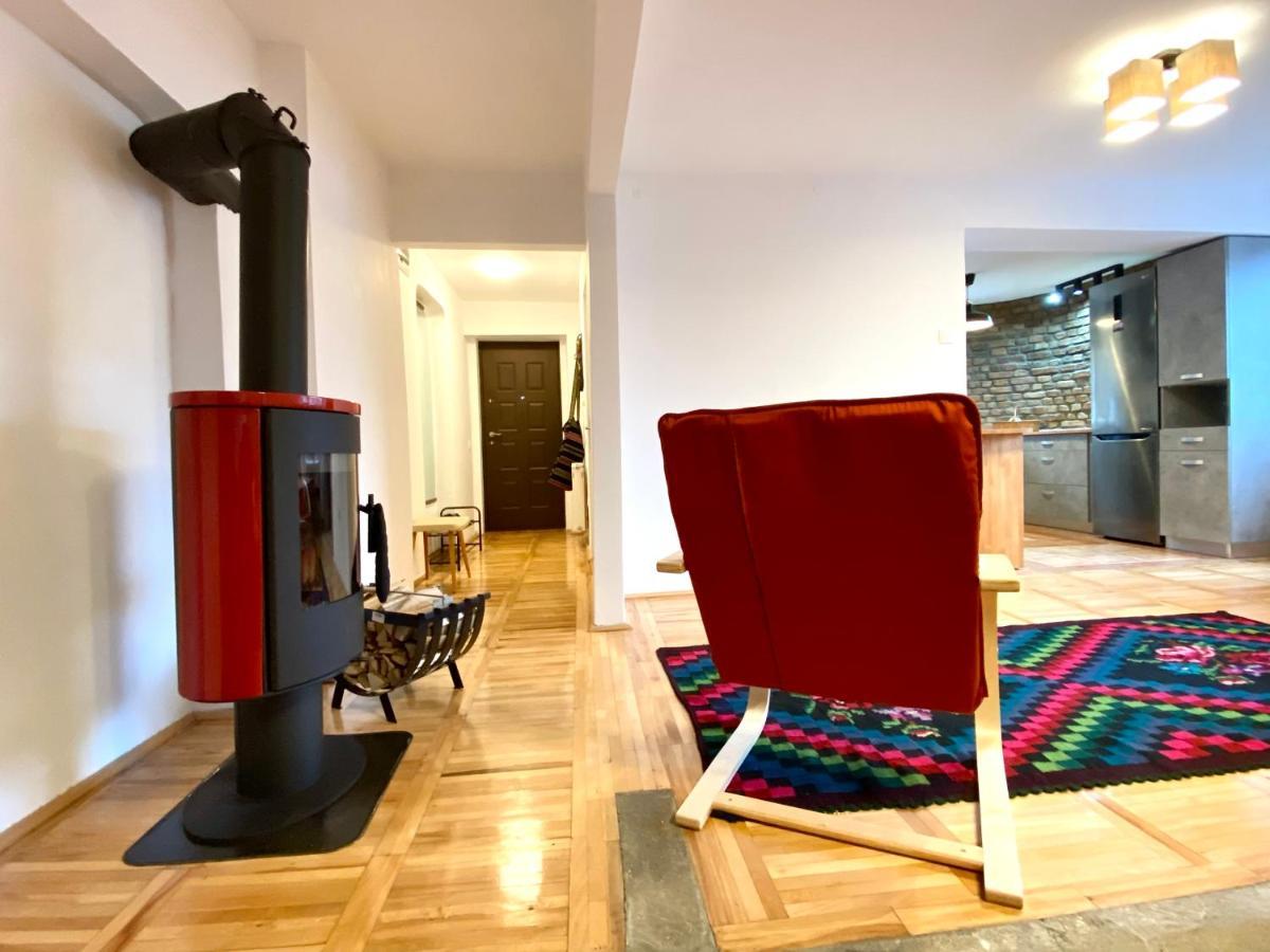 Bârlog Apartamento Braşov Exterior foto